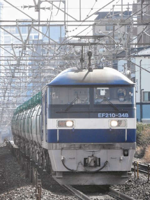 湘南新宿ライン線土呂駅EF210系の写真