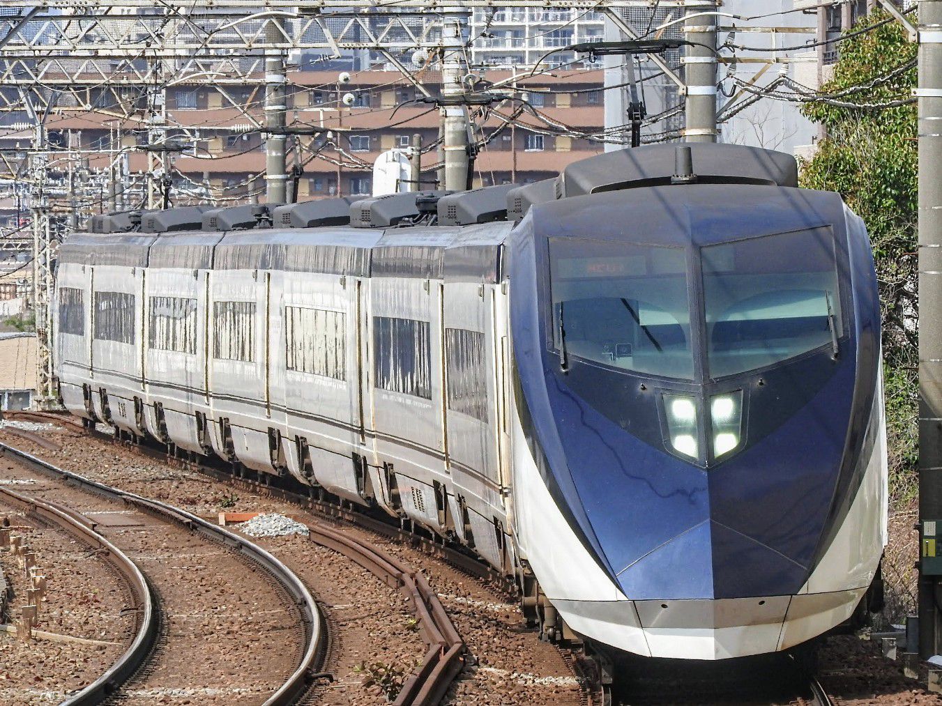 京成本線関屋駅　京成スカイライナー