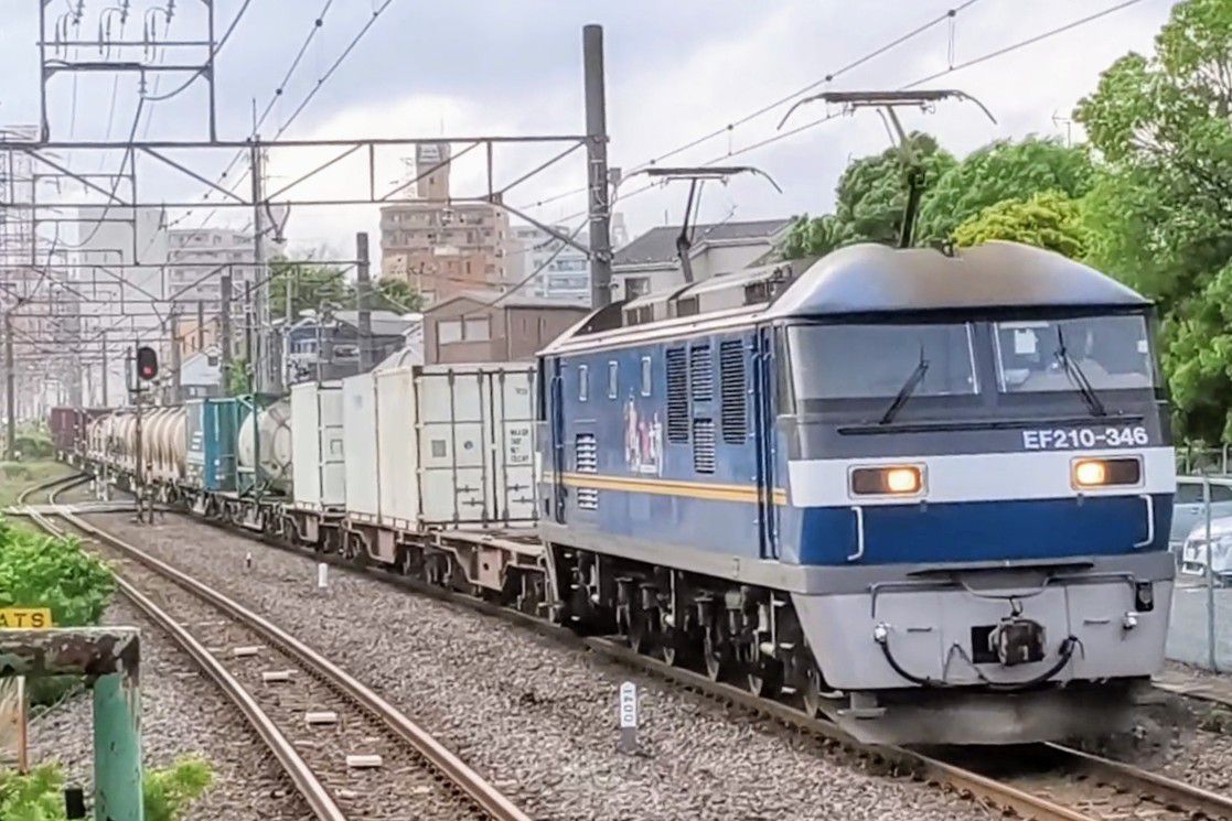 南武支線川崎新町駅　EF210